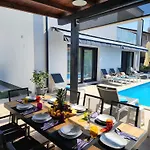 Villa Keti